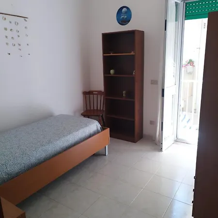 Casa Al Mare Cicerata * バルチェッローナ・ポッツォ・ディ・ゴット